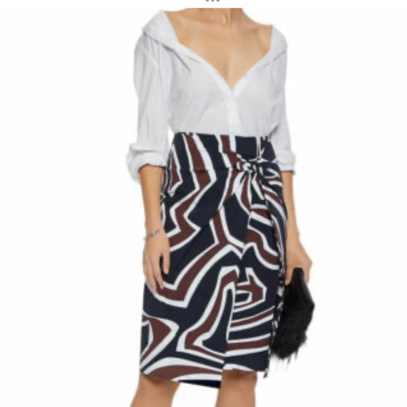 NWT Emilio Pucci Skirt Size 46 - Picture 1 of 5
